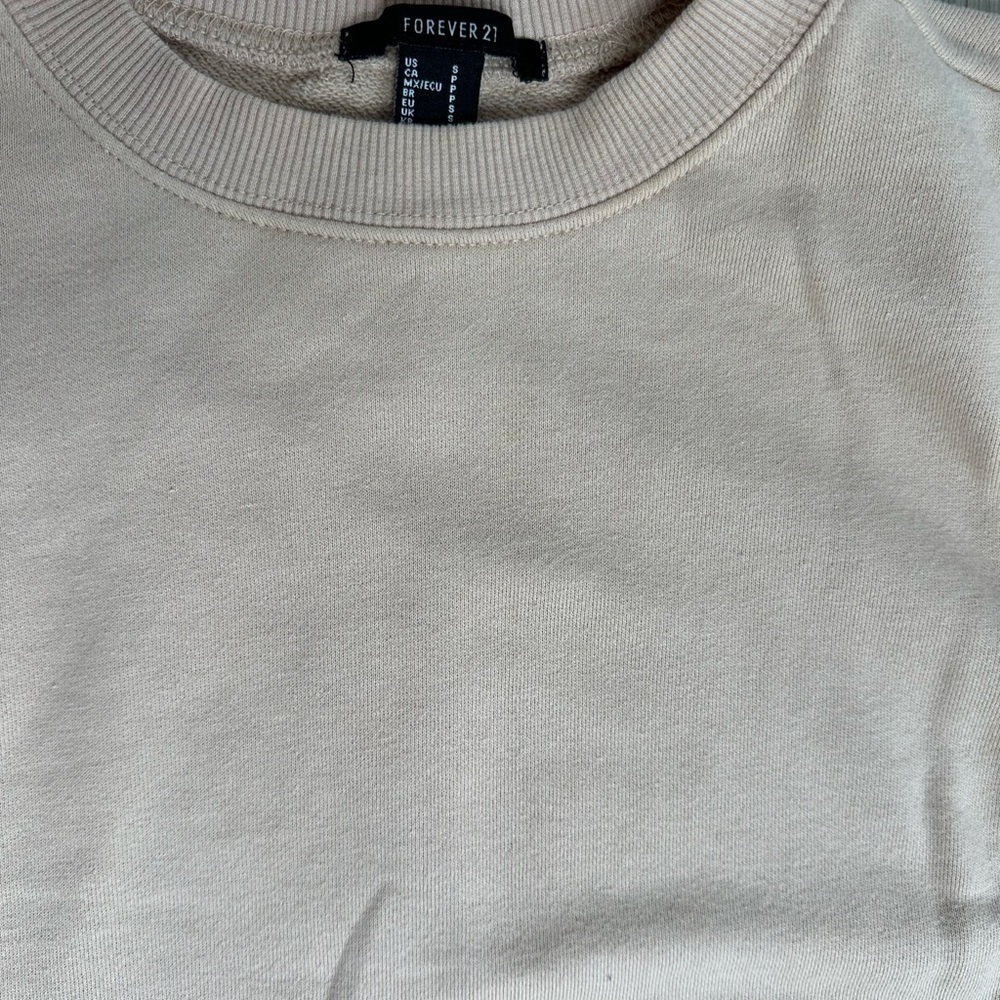 Forever 21 - Picture 2 of 3